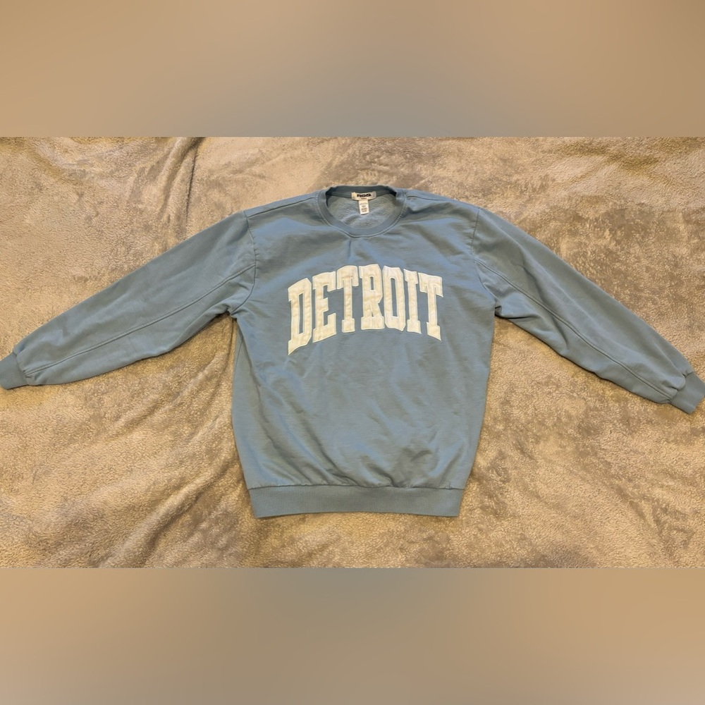 Crewneck